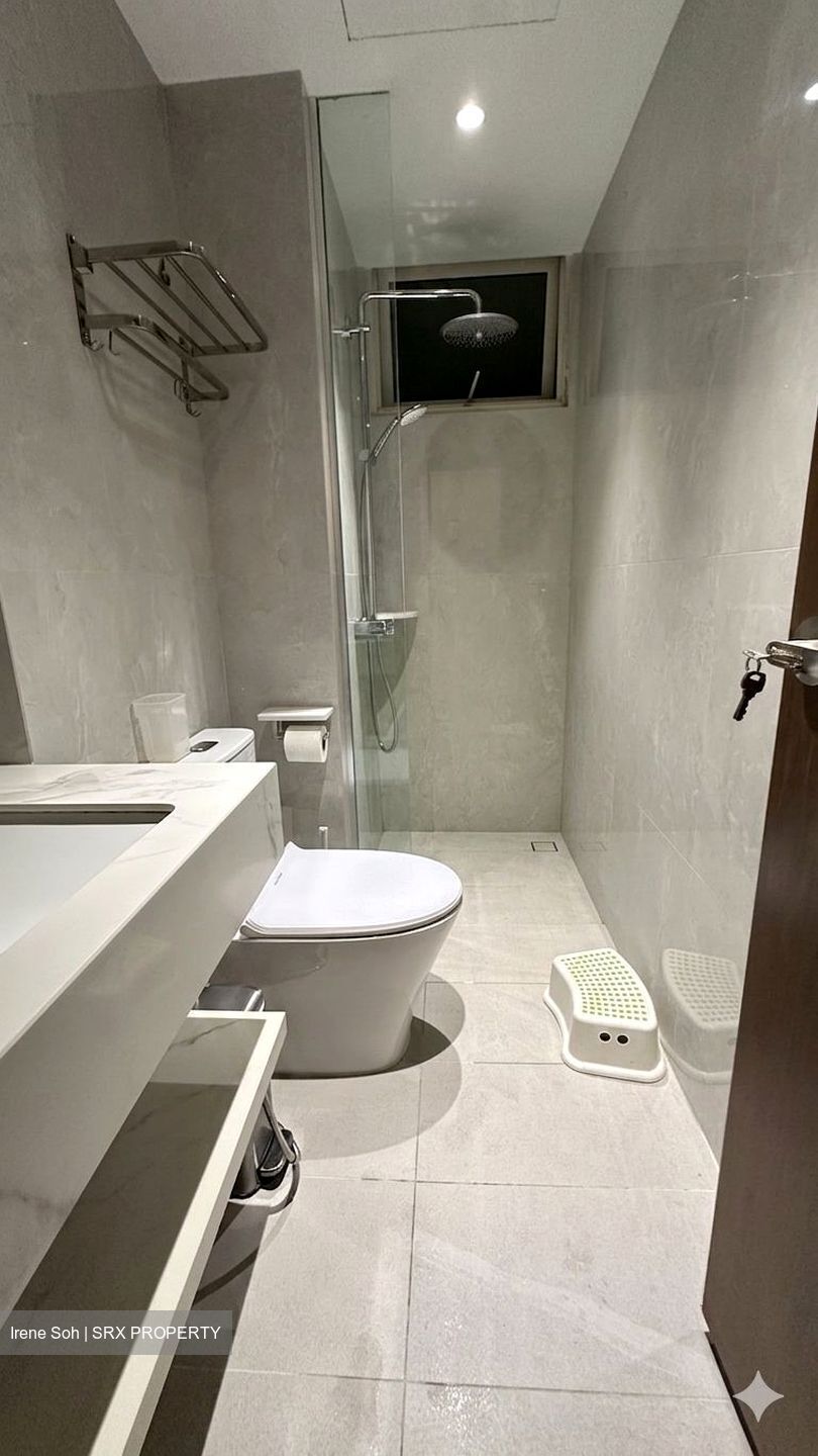 Rafflesia Condominium (D20), Condominium #558436101
